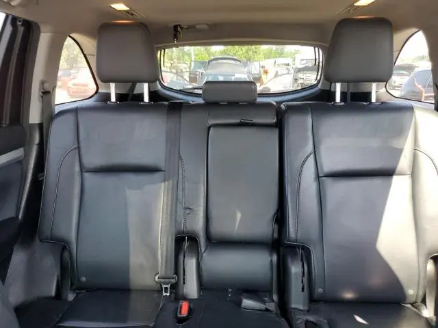 2015 TOYOTA HIGHLANDER XLE  