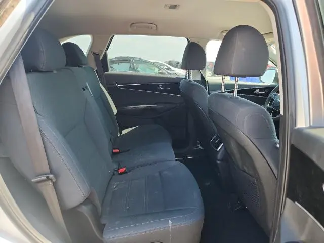 2019 KIA SORENTO LX V6  