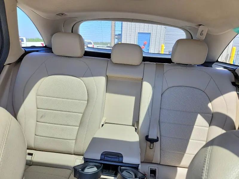 2019 MERCEDES-BENZ GLC 300  