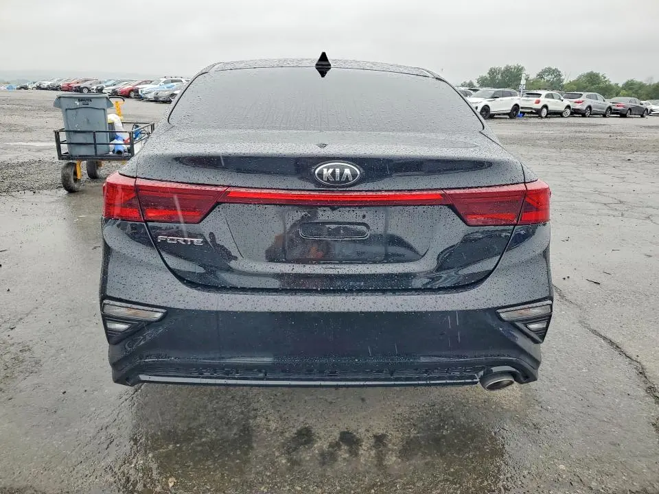 2020 KIA FORTE LXS  