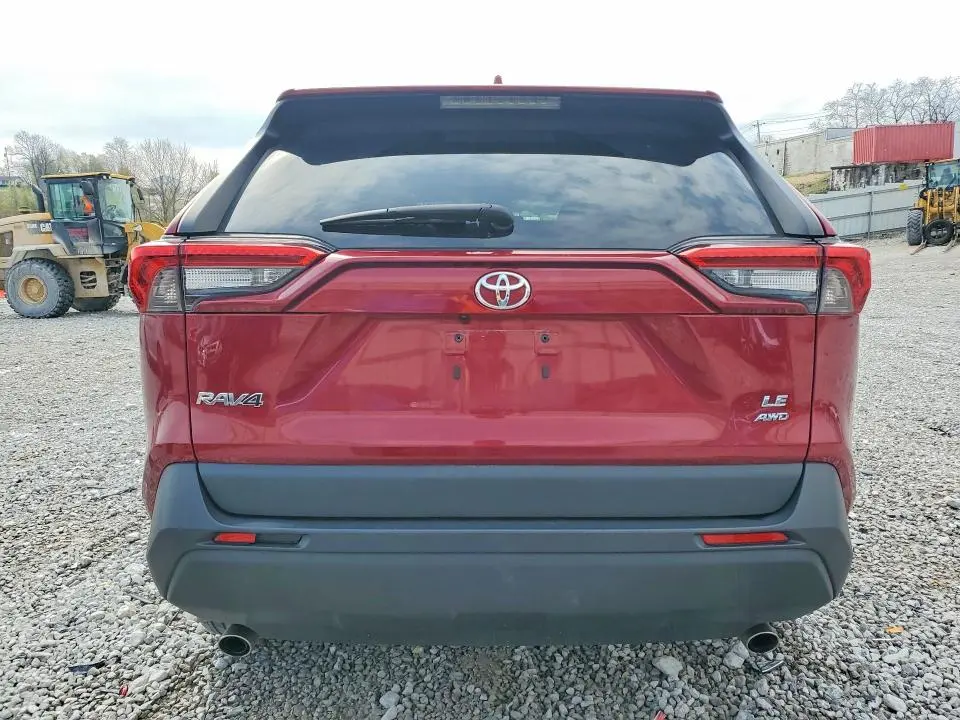 2022 TOYOTA RAV4 LE  