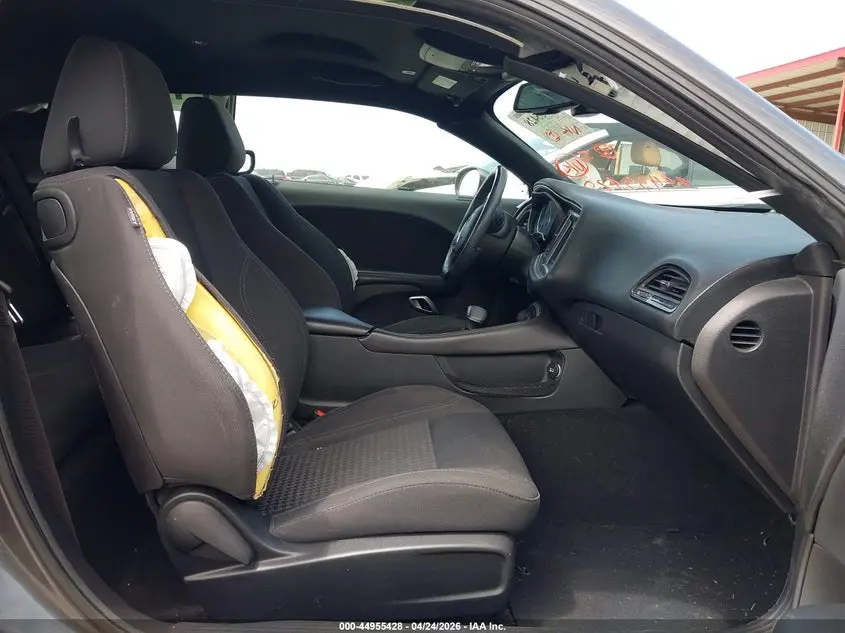 2019 DODGE CHALLENGER SXT