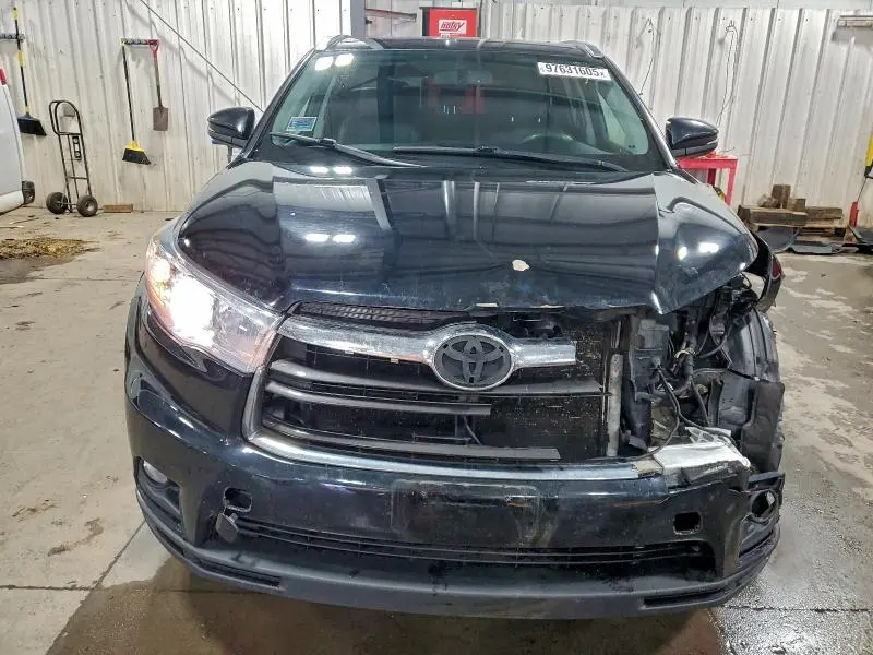 2015 TOYOTA HIGHLANDER XLE  