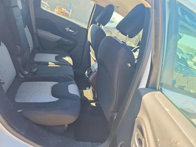 2014 JEEP CHEROKEE SPORT  