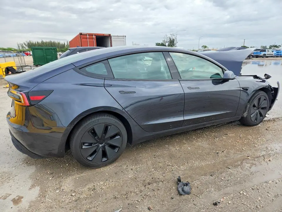 2026 TESLA MODEL 3   