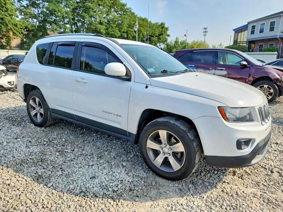 2017 JEEP COMPASS LATITUDE  
