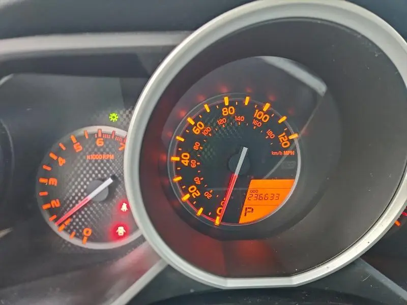 2013 TOYOTA 4RUNNER SR5  