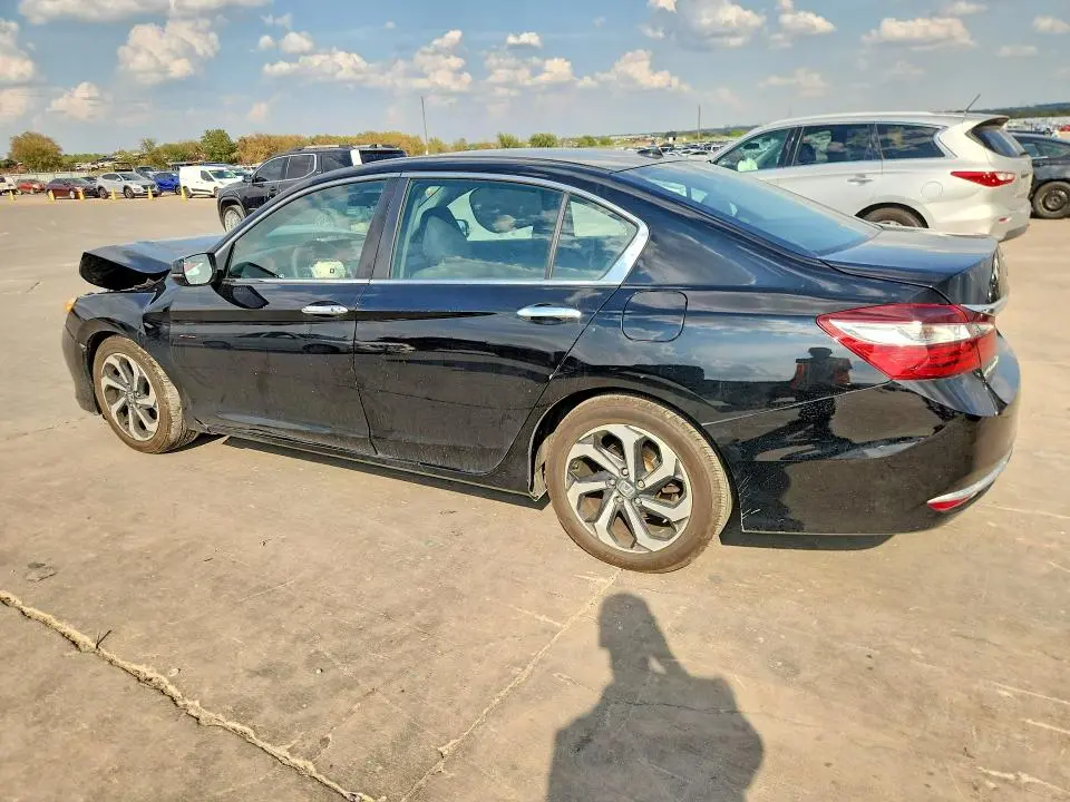 2017 HONDA ACCORD EX  