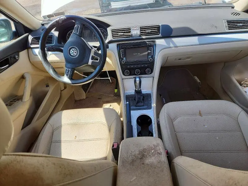 2013 VOLKSWAGEN PASSAT SE  