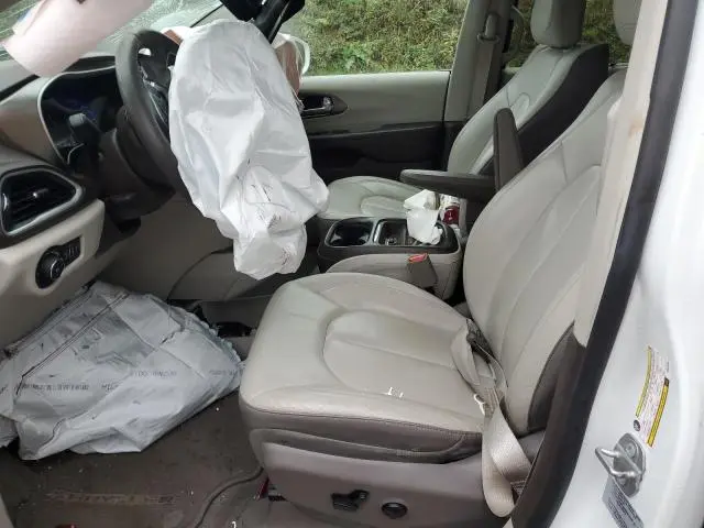 2017 CHRYSLER PACIFICA TOURING L  