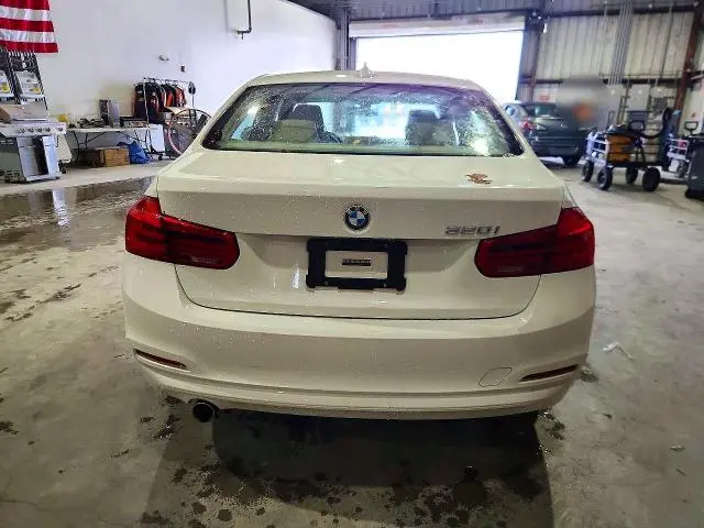2016 BMW 320 I  