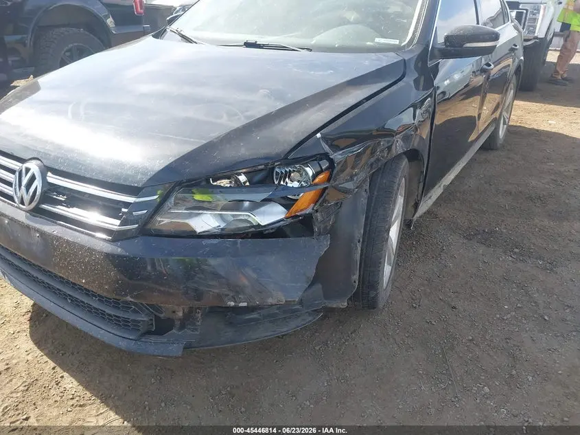 2013 VOLKSWAGEN PASSAT 2.5L SE