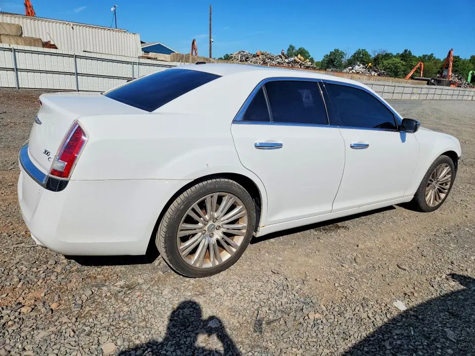 2011 CHRYSLER 300C HEMI C  