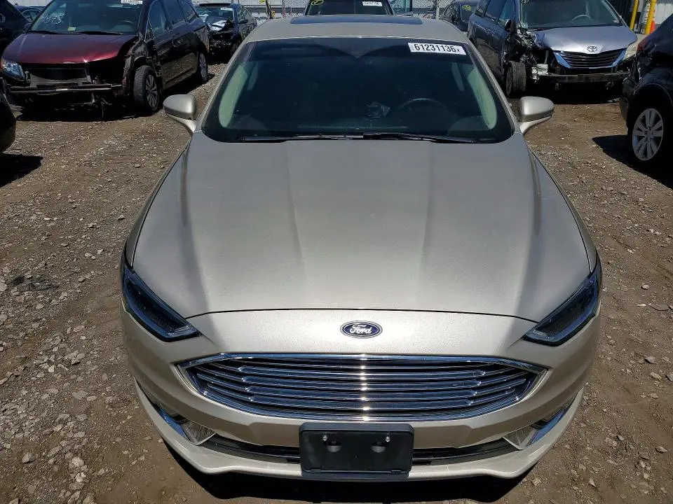 2017 FORD FUSION SE  