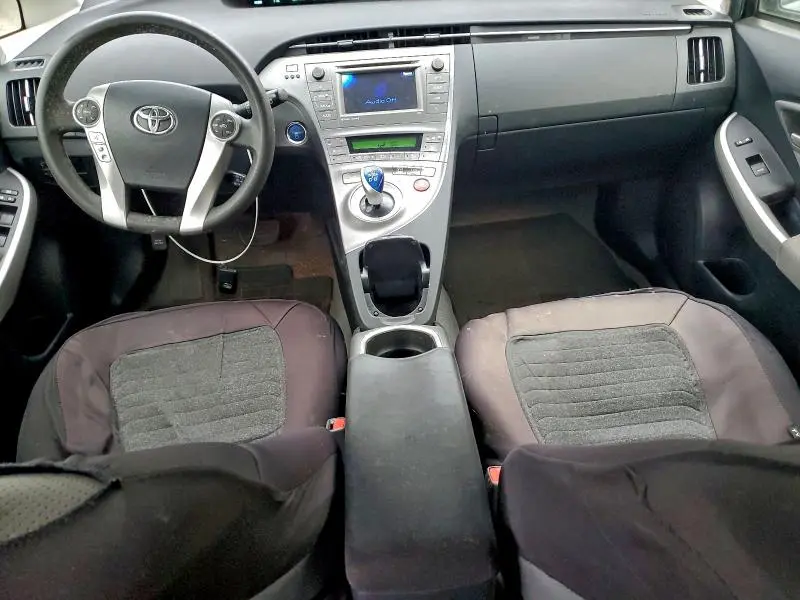 2015 TOYOTA PRIUS   