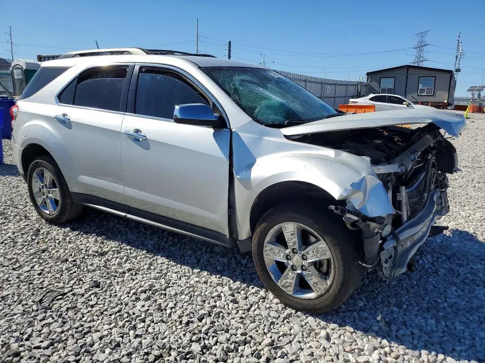 2015 CHEVROLET EQUINOX LT  