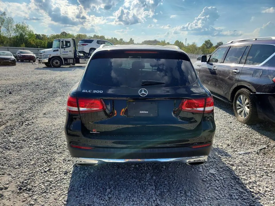 2017 MERCEDES-BENZ GLC 300  