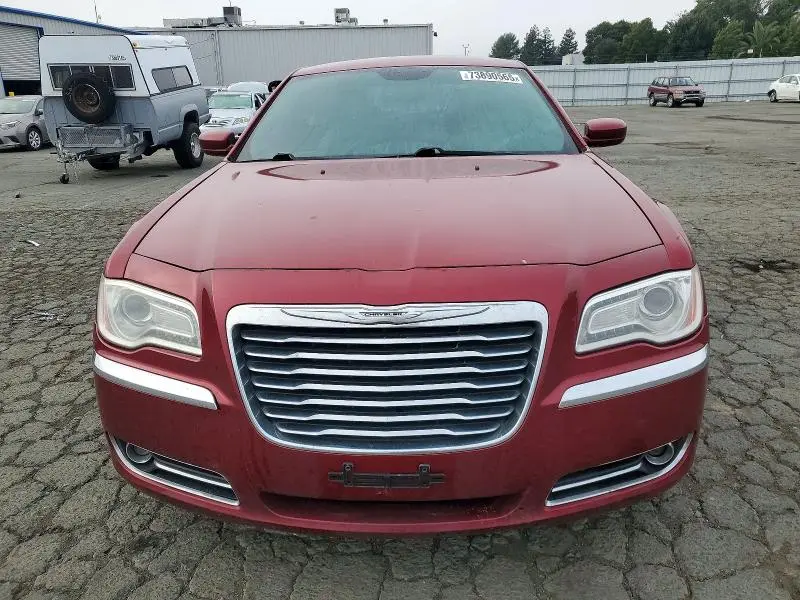 2013 CHRYSLER 300   
