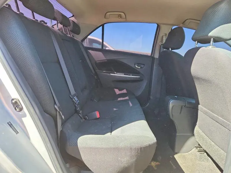 2010 TOYOTA YARIS BASE  