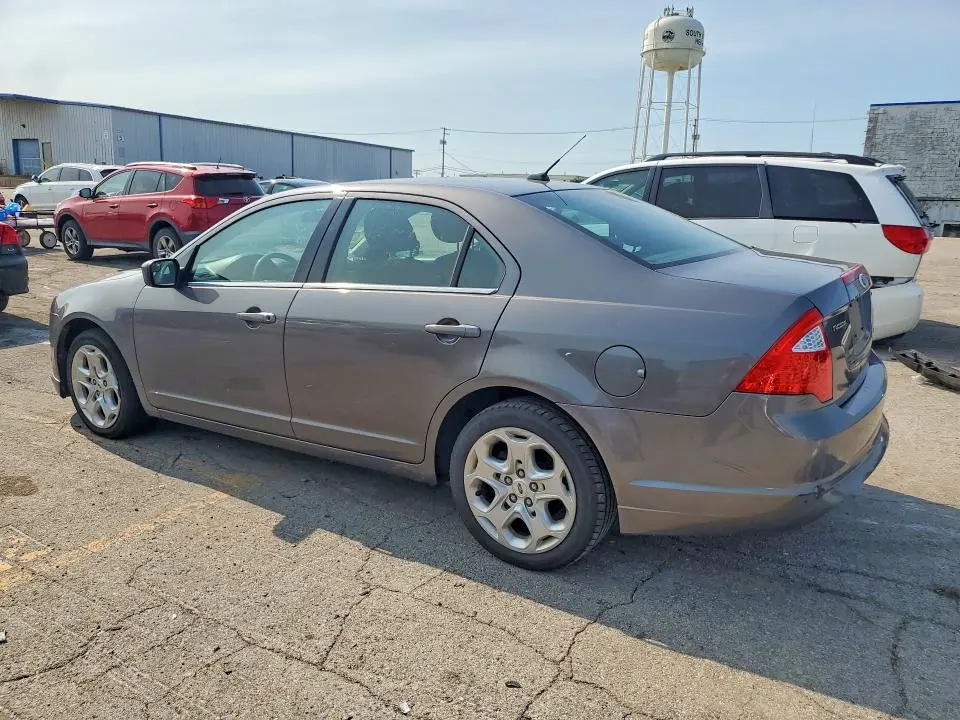 2011 FORD FUSION SE  