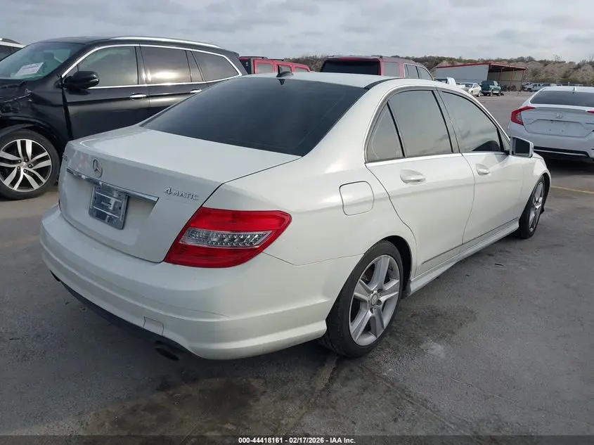 2010 MERCEDES-BENZ C 300 LUXURY 4MATIC/SPORT 4MATIC