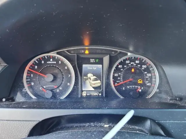 2016 TOYOTA CAMRY LE  