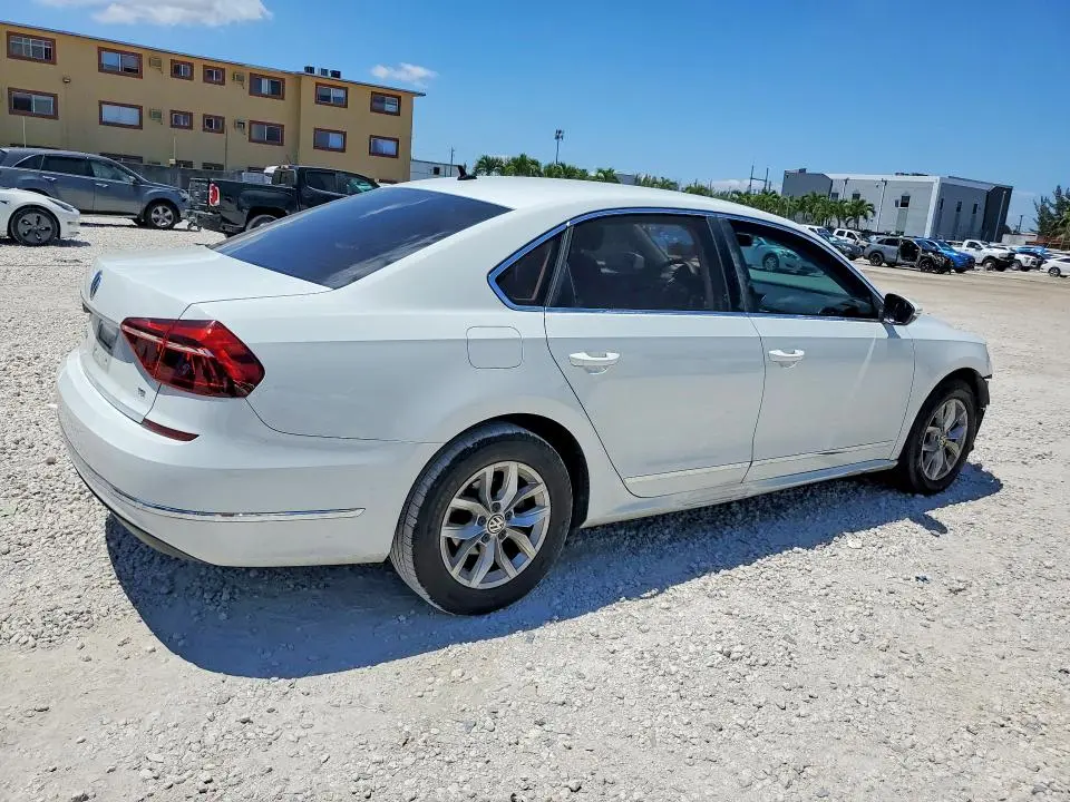 2017 VOLKSWAGEN PASSAT S  