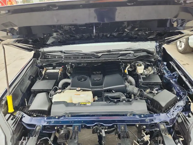 2022 TOYOTA TUNDRA SR5  