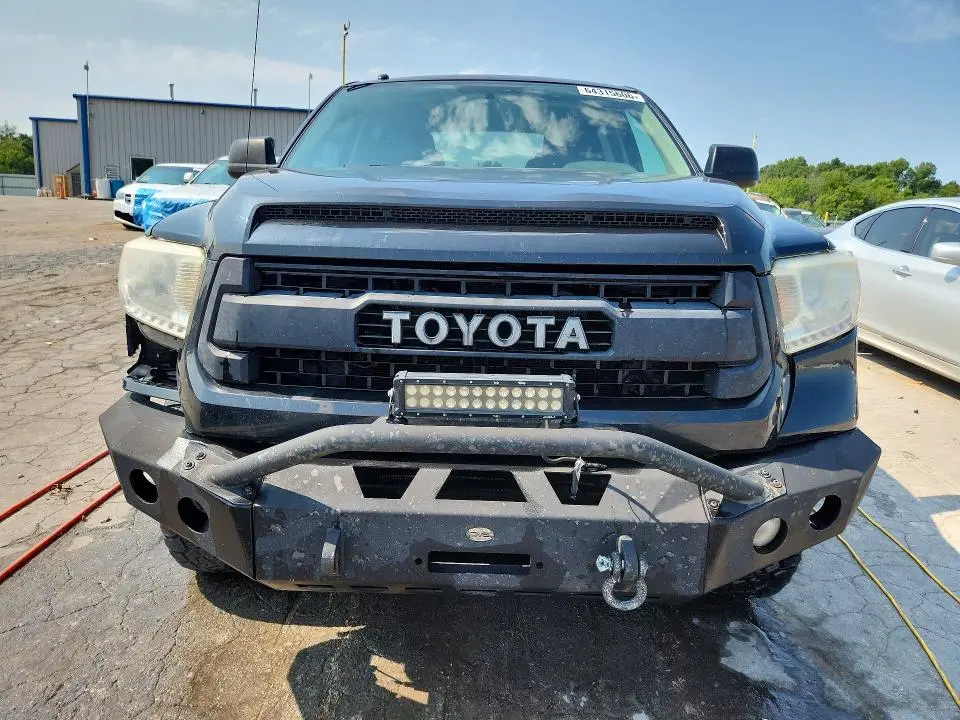 2015 TOYOTA TUNDRA SR5  