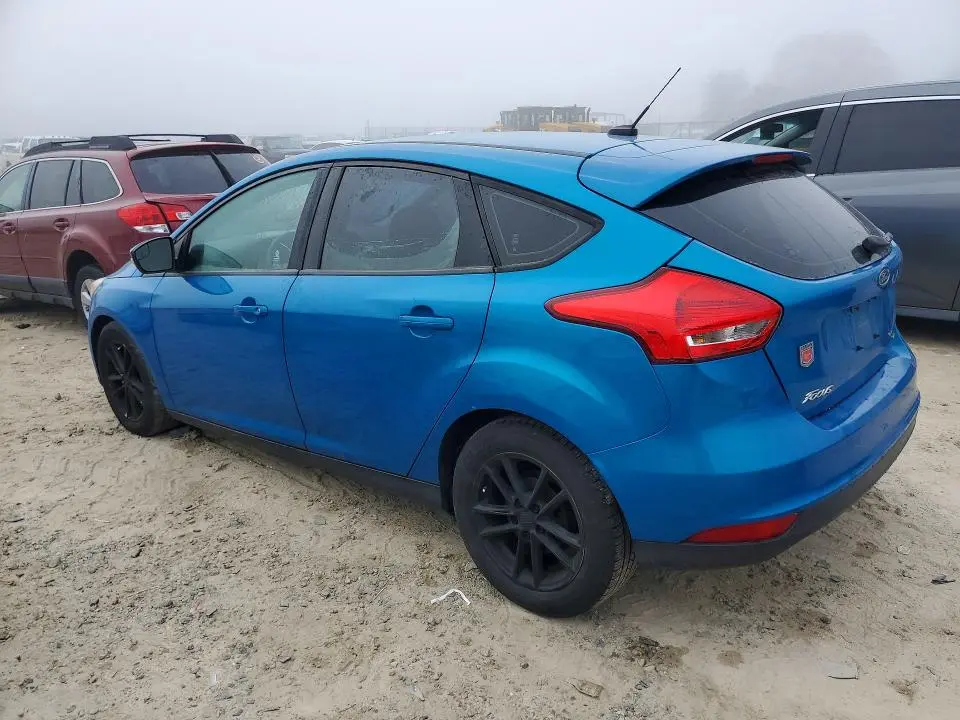 2017 FORD FOCUS SE  