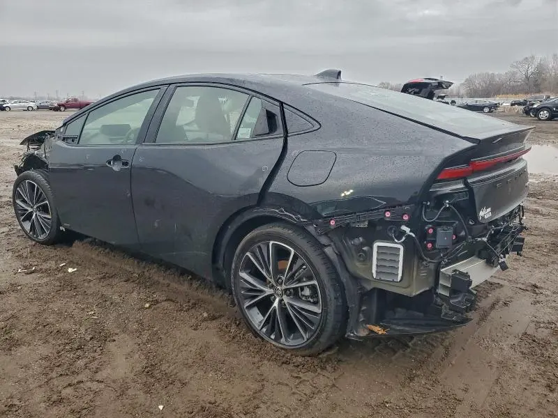 2025 TOYOTA PRIUS LE  