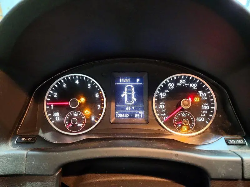 2016 VOLKSWAGEN TIGUAN S  