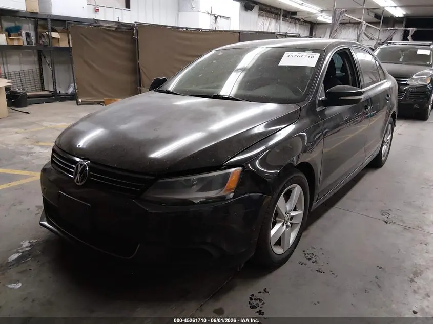 2013 VOLKSWAGEN JETTA 2.0L TDI