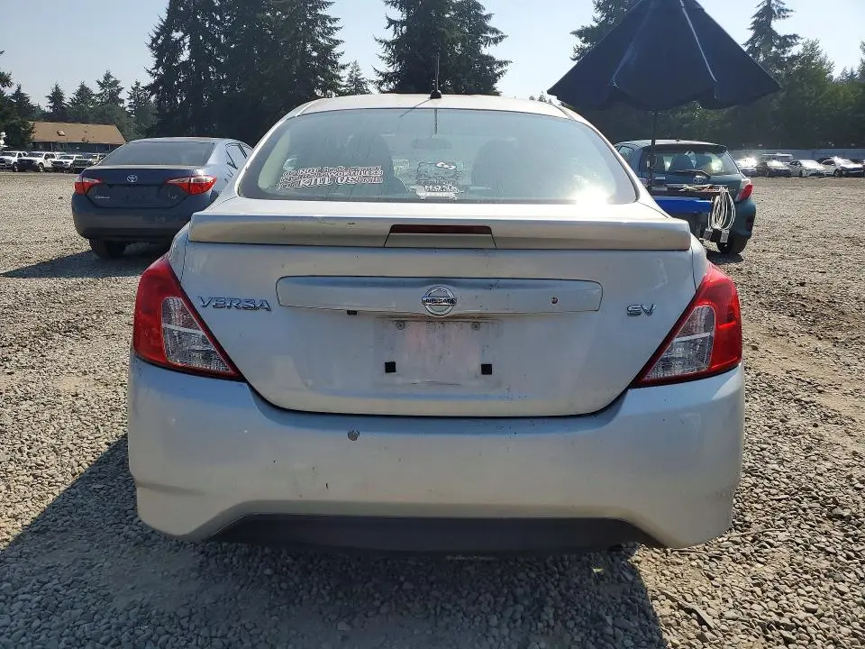 2019 NISSAN VERSA SV  