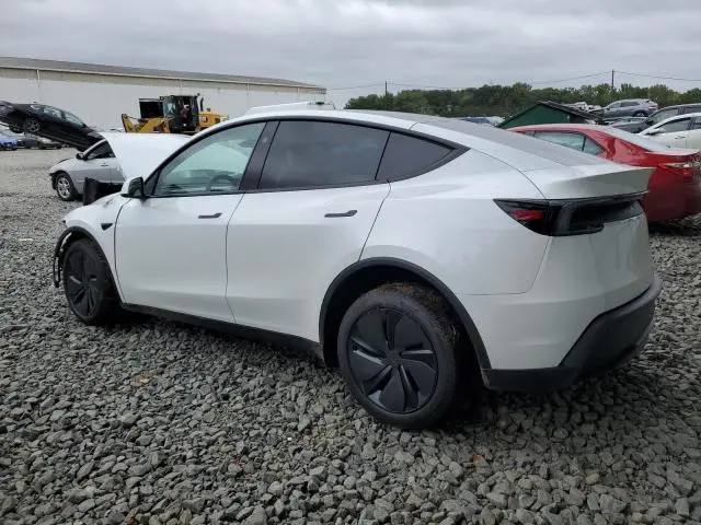 2026 TESLA MODEL Y