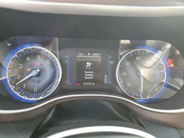 2020 CHRYSLER VOYAGER LXI  