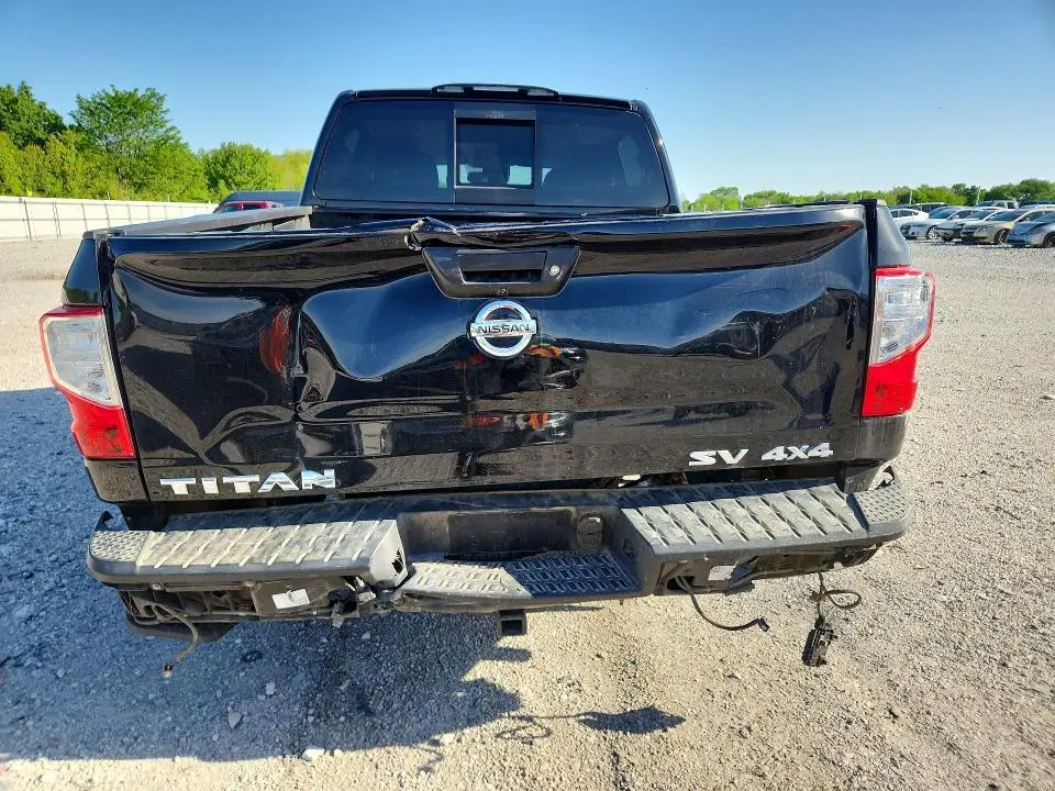 2020 NISSAN TITAN SV  