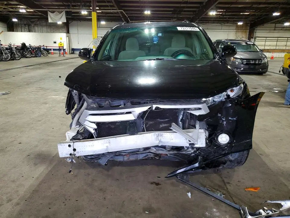 2013 TOYOTA HIGHLANDER PLUS  