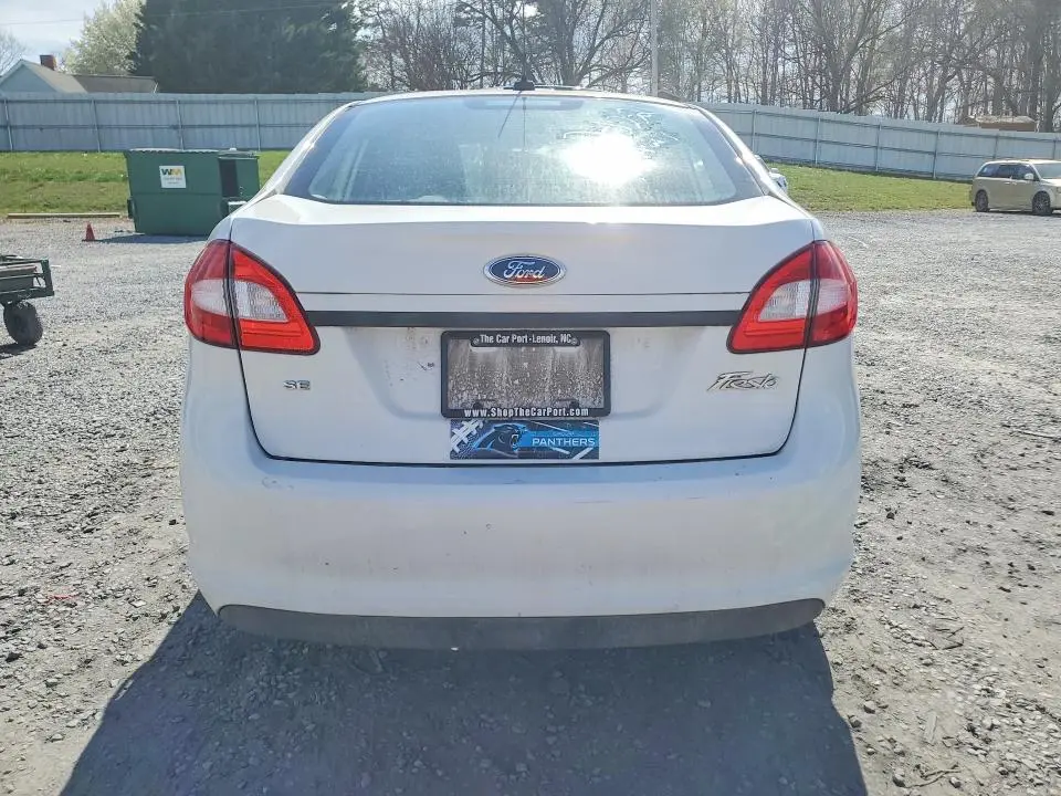 2011 FORD FIESTA SE  