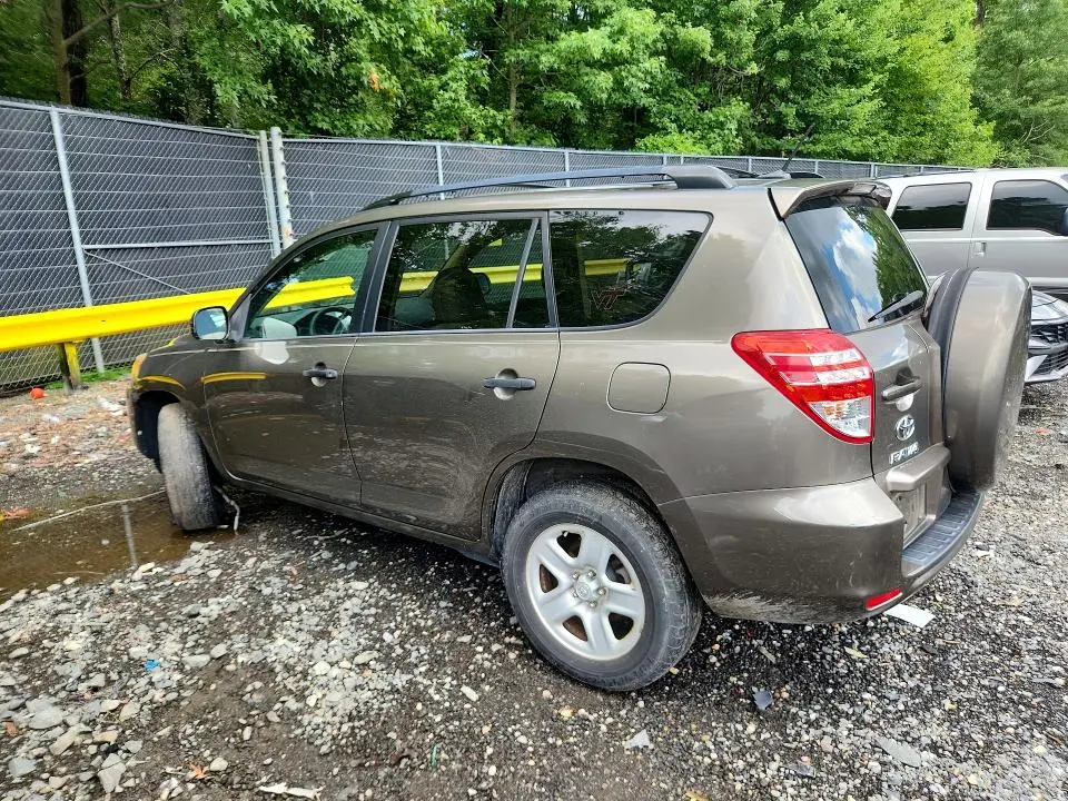2011 TOYOTA RAV4 BASE  