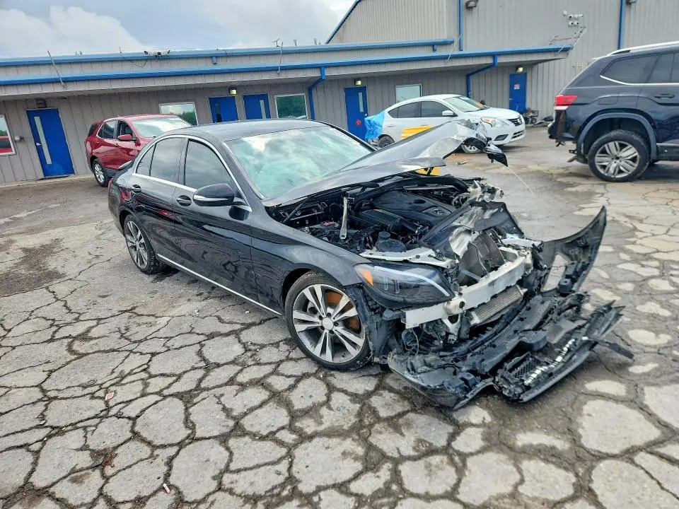 2015 MERCEDES-BENZ C 300  