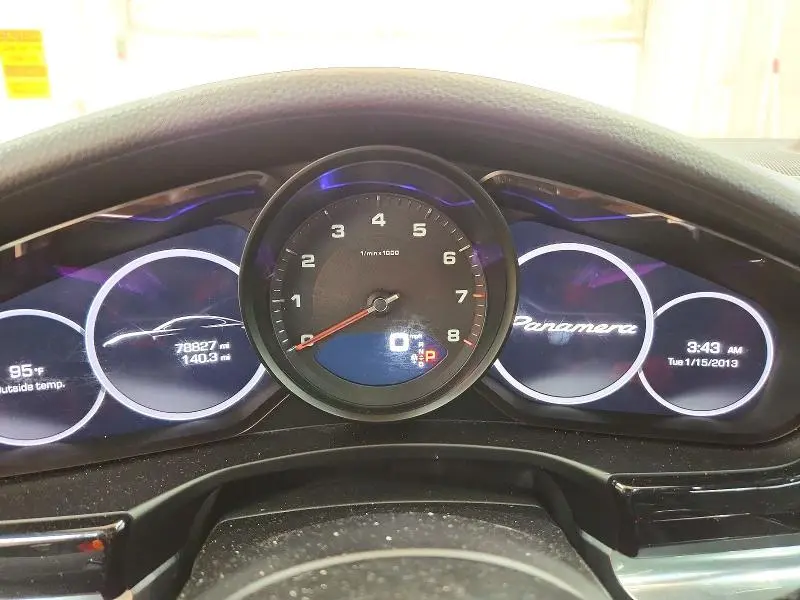 2017 PORSCHE PANAMERA 2  