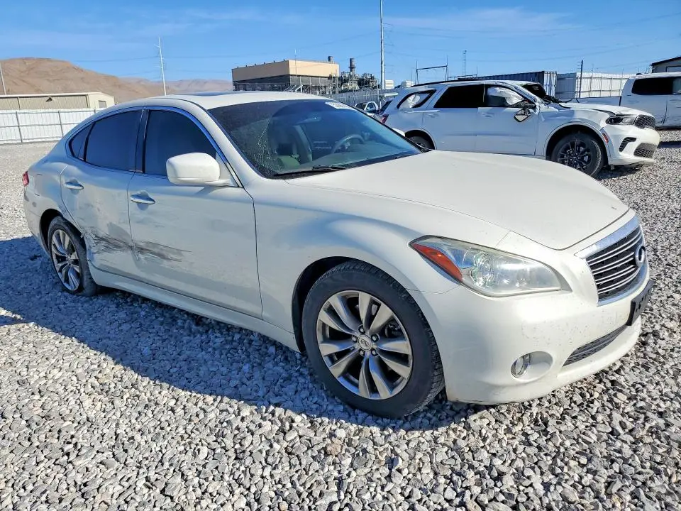 2012 INFINITI M37   