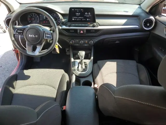 2023 KIA FORTE LX  
