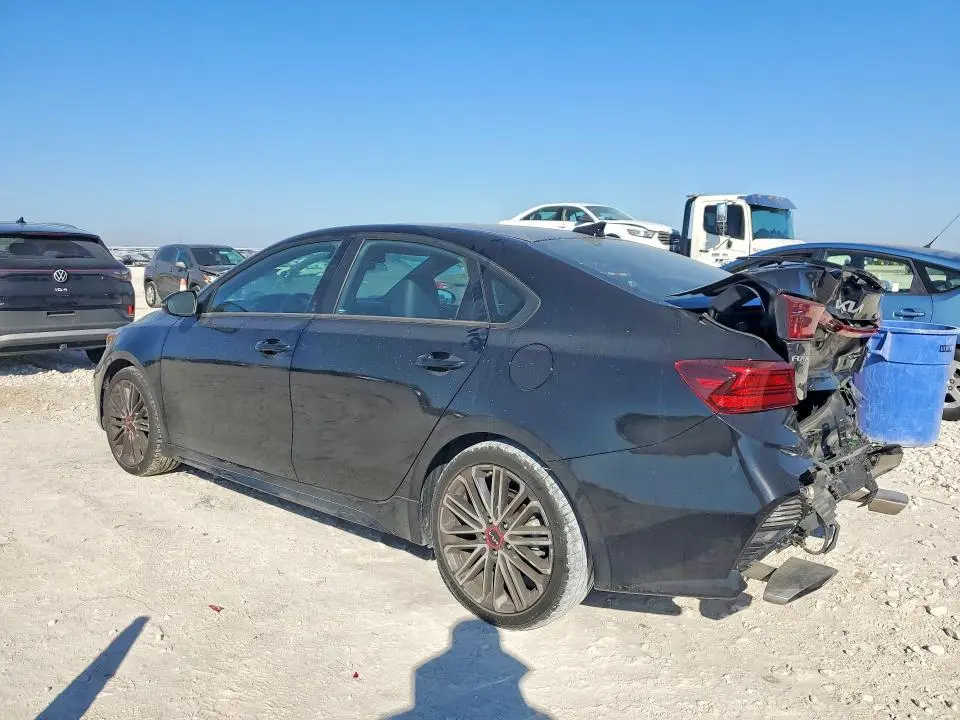 2023 KIA FORTE GT  