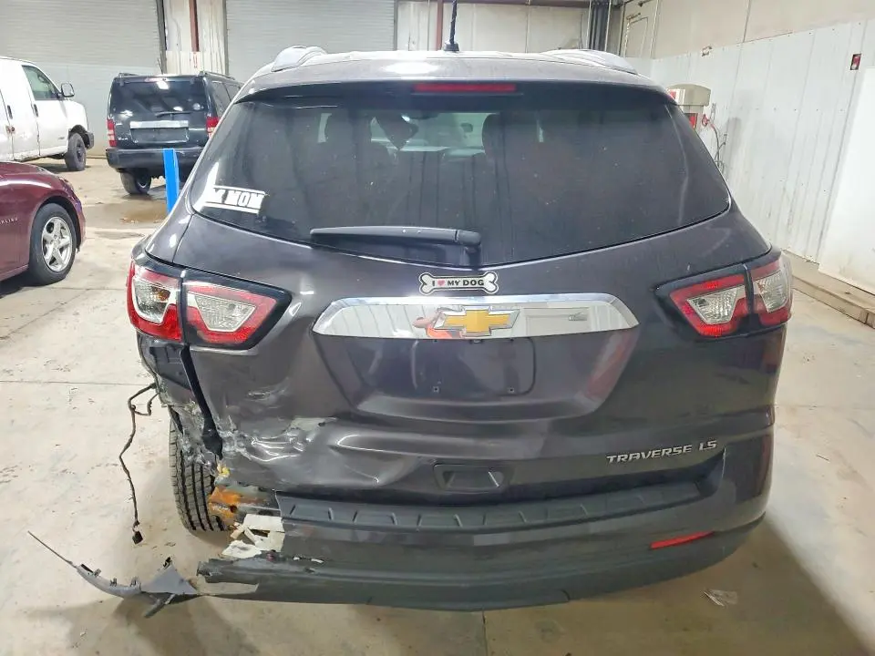 2013 CHEVROLET TRAVERSE LS  