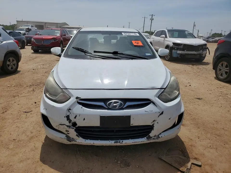 2012 HYUNDAI ACCENT GLS  