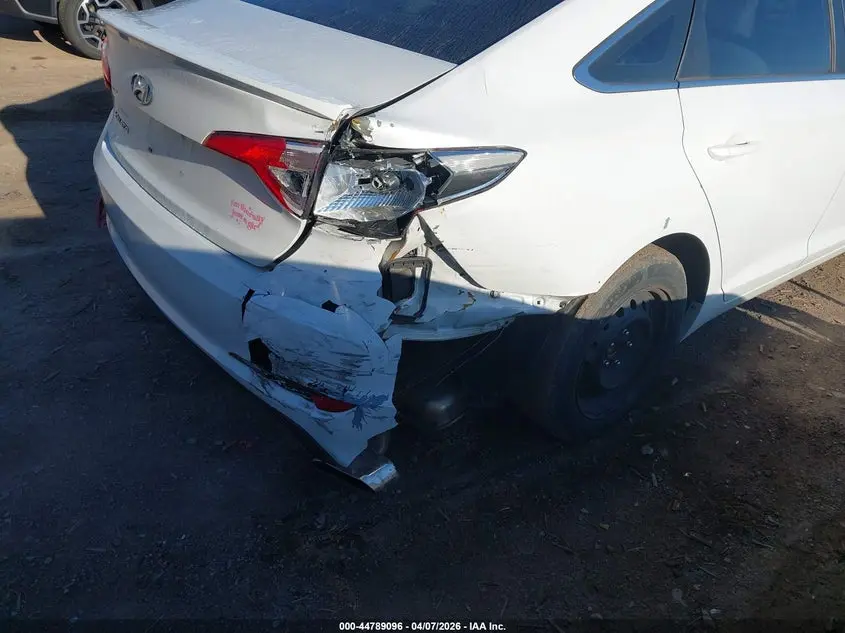 2016 HYUNDAI SONATA SE