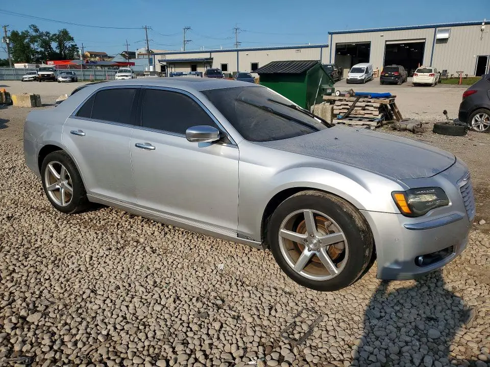 2012 CHRYSLER 300C LUXURY  