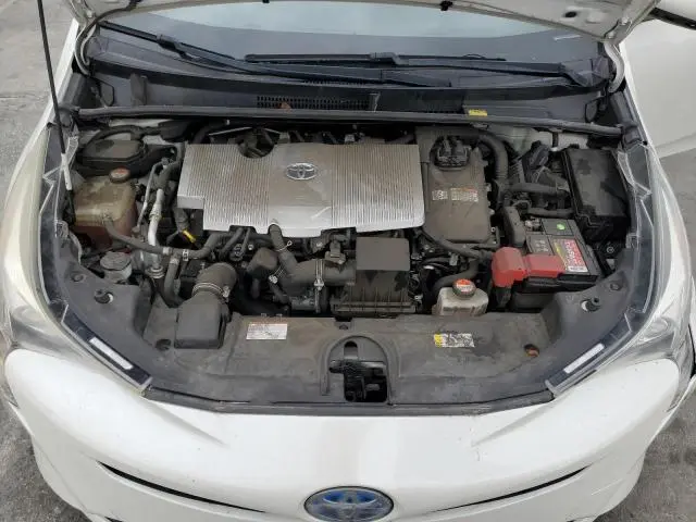 2016 TOYOTA PRIUS   